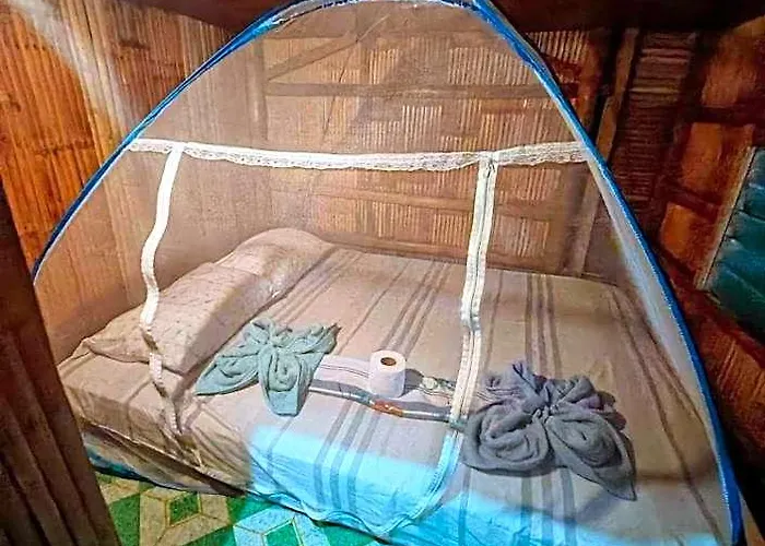 Nirvana Hotel Moalboal